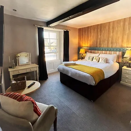 The Bay Horse, 4*